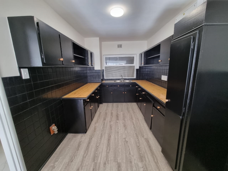 2 Bedroom Property for Sale in Mouille Point Western Cape